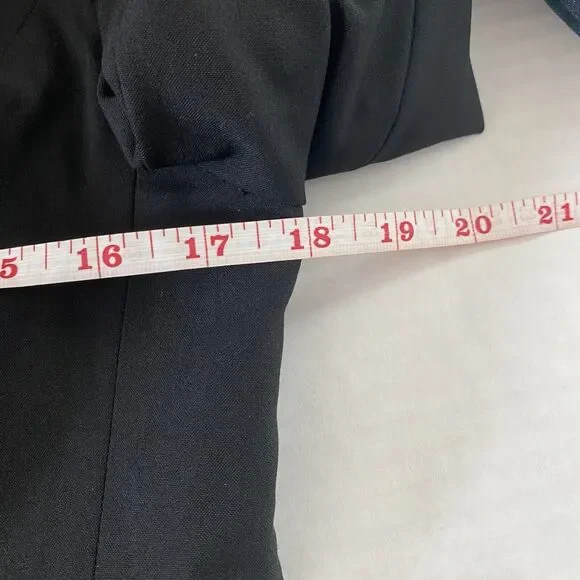 The Limited Collection Women’s Black Two Button Single Breasted Blazer Size 4 - Picture 10 of 11